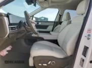 ✅ 2025 Hyundai Santa Fe Calligraphy • VIN: 5NMP54GL1SH129701 • Lot: 66722125. Listed on Copart with 1,705 mi. Free auction sales archive from the USA and detailed vehicle history report at DreamBid. Image 7.