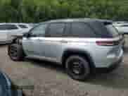 2022 Jeep Grand Cherokee Trailhawk with VIN 1C4RJYC62N8715910, listed as a Copart auction lot 58785405 with 21,976 mi miles and Salvage title. Bid and sale history available at DreamBid. Image 2.