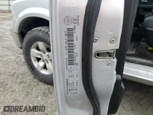 ✅ 2017 Ram 1500 SLT • VIN: 1C6RR7LT2HS754097 • Lot: 84201885. Listed on Copart with 160,288 mi. Free auction sales archive from the USA and detailed vehicle history report at DreamBid. Image 12.