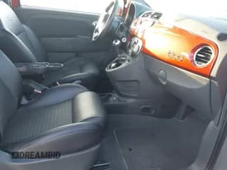 ✅ 2015 FIAT 500 Sport • VIN: 3C3CFFBR5FT624550 • Lot: 43780506. Wystawiony na IAAI z przebiegiem 101 653 mil. Bezpłatny archiwum sprzedaży aukcyjnych z USA i szczegółowy raport historii pojazdu na DreamBid. Zdjęcie 5.