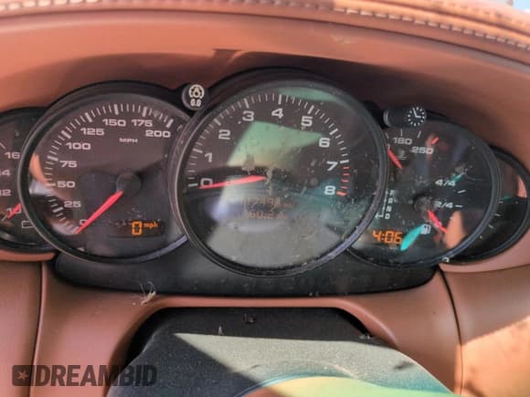 ✅ 2004 Porsche 911 Carrera • VIN: WP0AA29964S620778 • Lot: 66477205. Wystawiony na Copart z przebiegiem 117 490 mil. Bezpłatny archiwum sprzedaży aukcyjnych z USA i szczegółowy raport historii pojazdu na DreamBid. Zdjęcie 9.