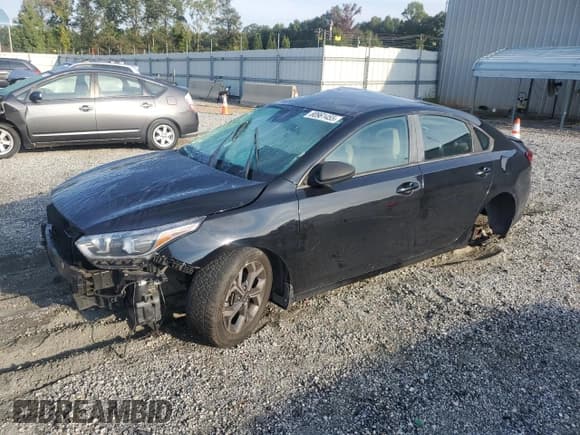 ✅ 2019 Kia Forte LXS • VIN: 3KPF24AD7KE104864 • Lot: 80961455. Wystawiony na Copart z przebiegiem 103 220 mil. Bezpłatny archiwum sprzedaży aukcyjnych z USA i szczegółowy raport historii pojazdu na DreamBid. Zdjęcie 1.