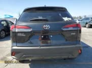 ✅ 2025 Toyota Corolla Cross XLE • VIN: 7MUDAAAG9SV123270 • Лот: 82311035. Опубликован ранее на Copart с пробегом 10 573 миль. Бесплатный доступ к архиву аукционных продаж из США и подробный отчёт об истории автомобиля на DreamBid. Изображение 6.