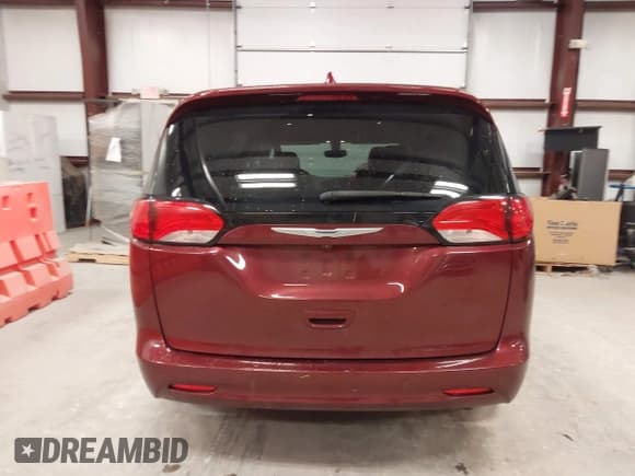✅ 2019 Chrysler Pacifica Touring • VIN: 2C4RC1DG5KR626535 • Lot: 43566138. Wystawiony na IAAI z przebiegiem 94 838 mil. Bezpłatny archiwum sprzedaży aukcyjnych z USA i szczegółowy raport historii pojazdu na DreamBid. Zdjęcie 16.