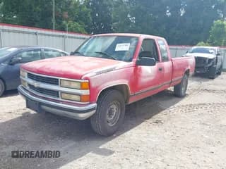 ✅ 1998 Chevrolet Silverado 2500 • VIN: 1GCGC29J9WE121411 • Lot: 42679780. Wystawiony na IAAI z przebiegiem 315 010 mil. Bezpłatny archiwum sprzedaży aukcyjnych z USA i szczegółowy raport historii pojazdu na DreamBid. Zdjęcie 2.