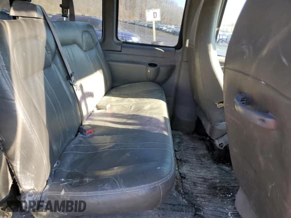 ✅ 2012 Chevrolet Express Passenger 1LS • VIN: 1GAZGZFA8C1191908 • Lot: 46998515. Listed on Copart with 220,513 mi. Free auction sales archive from the USA and detailed vehicle history report at DreamBid. Image 11.