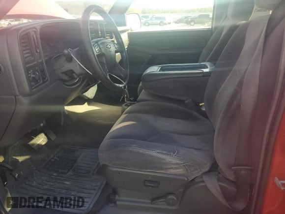 2006 Chevrolet Silverado 1500 LT1 with VIN 2GCEC13Z061272431, listed as a Copart auction lot 86782395 with 339,887 mi miles and Salvage title. Bid and sale history available at DreamBid. Image 7.