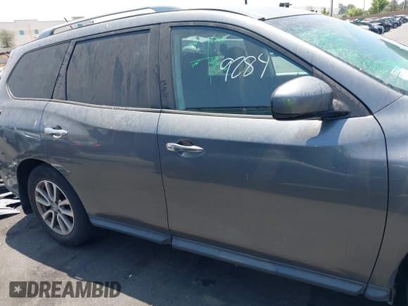 ✅ 2015 Nissan Pathfinder S • VIN: 5N1AR2MN1FC613114 • Lot: 42789284. Listed on IAAI with 113,107 mi. Free auction sales archive from the USA and detailed vehicle history report at DreamBid. Image 14.