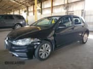 ✅ 2021 Volkswagen Golf TSI • VIN: 3VWG57AU1MM006500 • Lot: 64201314. Wystawiony na Copart z przebiegiem 75 129 mil. Bezpłatny archiwum sprzedaży aukcyjnych z USA i szczegółowy raport historii pojazdu na DreamBid. Zdjęcie 1.