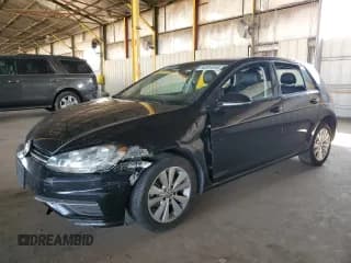 ✅ 2021 Volkswagen Golf TSI • VIN: 3VWG57AU1MM006500 • Lot: 64201314. Wystawiony na Copart z przebiegiem 75 129 mil. Bezpłatny archiwum sprzedaży aukcyjnych z USA i szczegółowy raport historii pojazdu na DreamBid. Zdjęcie 1.