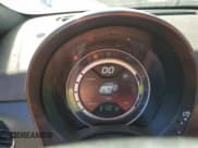 ✅ 2013 FIAT 500e • VIN: 3C3CFFGEXDT732116 • Lot: 74983534. Listed on Copart with 69,446 mi. Free auction sales archive from the USA and detailed vehicle history report at DreamBid. Image 9.