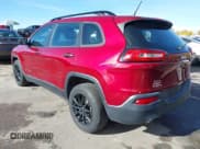 ✅ 2015 Jeep Cherokee Sport • VIN: 1C4PJLAB6FW695166 • Lot: 43616568. Wystawiony na IAAI z przebiegiem 34 689 mil. Bezpłatny archiwum sprzedaży aukcyjnych z USA i szczegółowy raport historii pojazdu na DreamBid. Zdjęcie 3.