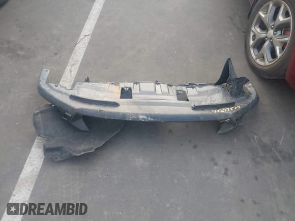 ✅ 2025 Honda HR-V LX • VIN: 3CZRZ2H39SM743371 • Lot: 43297534. Wystawiony na IAAI z przebiegiem 7 224 mil. Bezpłatny archiwum sprzedaży aukcyjnych z USA i szczegółowy raport historii pojazdu na DreamBid. Zdjęcie 12.