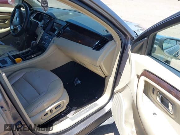 ✅ 2013 Ford Taurus Limited • VIN: 1FAHP2F81DG103664 • Лот: 42224957. Опубликован ранее на IAAI с пробегом 167 911 миль. Бесплатный доступ к архиву аукционных продаж из США и подробный отчёт об истории автомобиля на DreamBid. Изображение 5.