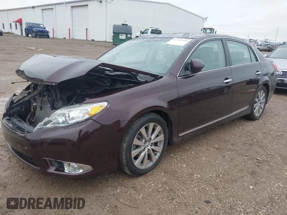 ✅ 2012 Toyota Avalon • VIN: 4T1BK3DBXCU468374 • Lot: 43731454. Listed on IAAI with 68,447 mi. Free auction sales archive from the USA and detailed vehicle history report at DreamBid. Image 17.