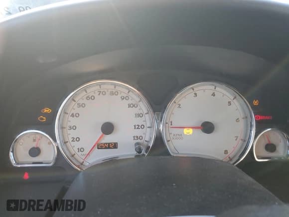 ✅ 2007 Saturn VUE V6 • VIN: 5GZCZ53467S824743 • Lot: 85553534. Wystawiony na Copart z przebiegiem 254 121 mil. Bezpłatny archiwum sprzedaży aukcyjnych z USA i szczegółowy raport historii pojazdu na DreamBid. Zdjęcie 9.