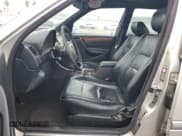 ✅ 2000 Mercedes-Benz C 230 Kompressor • VIN: WDBHA24G4YF929022 • Лот: 76266134. Опубликован ранее на Copart с пробегом 197 452 миль. Бесплатный доступ к архиву аукционных продаж из США и подробный отчёт об истории автомобиля на DreamBid. Изображение 7.