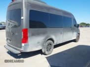 ✅ 2019 Freightliner Sprinter • VIN: WCDPF1CD1KT002037 • Лот: 43459956. Опубликован ранее на IAAI с пробегом 132 330 миль. Бесплатный доступ к архиву аукционных продаж из США и подробный отчёт об истории автомобиля на DreamBid. Изображение 4.