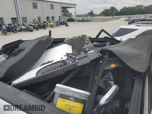 2021 Chevrolet Silverado 3500HD LT z VIN 1GC4YTEYXMF208982, wystawiony jako Copart lot #58151165 z przebiegiem 114 274 mil mil oraz Szkoda całkowita • Salvage title. Historia ofert i sprzedaży dostępna na DreamBid. Obrazek 12.