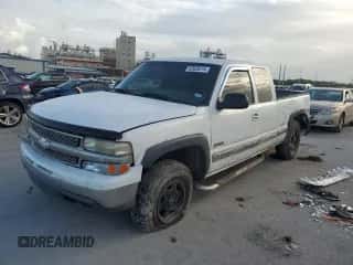 2000 Chevrolet Silverado 1500 LT z VIN 2GCEK19T0Y1372151, wystawiony jako Copart lot #63628314 z przebiegiem 286 923 mil mil oraz Szkoda całkowita • Salvage title. Historia ofert i sprzedaży dostępna na DreamBid. Obrazek 1.