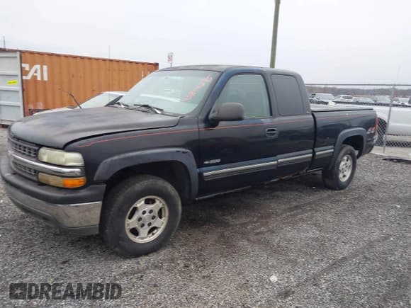 ✅ 1999 Chevrolet Silverado 1500 LS • VIN: 1GCEK19V0XE213953 • Лот: 43814275. Опубликован ранее на IAAI с пробегом 189 135 миль. Бесплатный доступ к архиву аукционных продаж из США и подробный отчёт об истории автомобиля на DreamBid. Изображение 2.