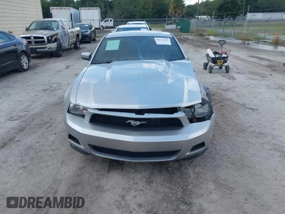 ✅ 2011 Ford Mustang V6 • VIN: 1ZVBP8AMXB5166226 • Lot: 40377235. Listed on IAAI with 111,198 mi. Free auction sales archive from the USA and detailed vehicle history report at DreamBid. Image 13.