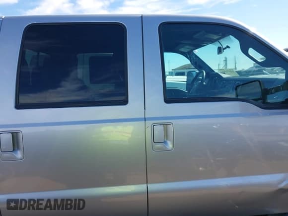 ✅ 2012 Ford F-250 XL • VIN: 1FT7W2B65CEC25578 • Lot: 43572341. Wystawiony na IAAI z przebiegiem 190 608 mil. Bezpłatny archiwum sprzedaży aukcyjnych z USA i szczegółowy raport historii pojazdu na DreamBid. Zdjęcie 13.