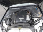 ✅ 2017 Mercedes-Benz C 300 • VIN: 55SWF4KB5HU191862 • Lot: 43571700. Wystawiony na IAAI z przebiegiem 135 236 mil. Bezpłatny archiwum sprzedaży aukcyjnych z USA i szczegółowy raport historii pojazdu na DreamBid. Zdjęcie 10.