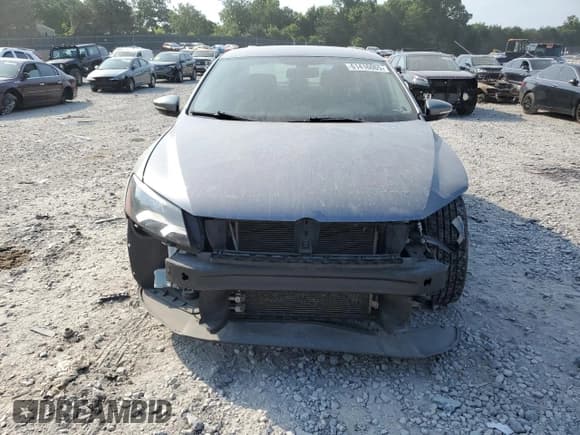 ✅ 2012 Volkswagen Passat S • VIN: 1VWAH7A31CC017355 • Lot: 61416065. Listed on Copart with 97,105 mi. Free auction sales archive from the USA and detailed vehicle history report at DreamBid. Image 5.