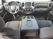 ✅ 2020 Chevrolet Silverado 1500 LT • VIN: 3GCUYDED1LG338830 • Lot: 70408964. Wystawiony na Copart z przebiegiem 121 827 mil. Bezpłatny archiwum sprzedaży aukcyjnych z USA i szczegółowy raport historii pojazdu na DreamBid. Zdjęcie 8.