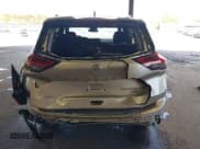 ✅ 2024 Nissan Rogue Platinum • VIN: JN8BT3DD3RW253309 • Lot: 42183388. Wystawiony na IAAI z przebiegiem 16 342 mil. Bezpłatny archiwum sprzedaży aukcyjnych z USA i szczegółowy raport historii pojazdu na DreamBid. Zdjęcie 16.