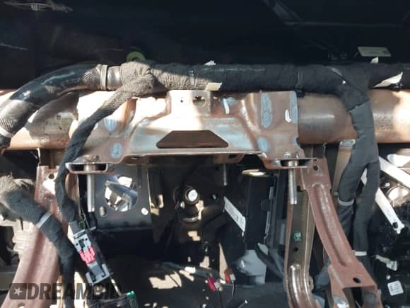 2021 Chevrolet Silverado 1500 RST with VIN 1GCUYEETXMZ383778, listed as a IAAI auction lot 43031449 with 52,122 mi miles and . Bid and sale history available at DreamBid. Image 14.