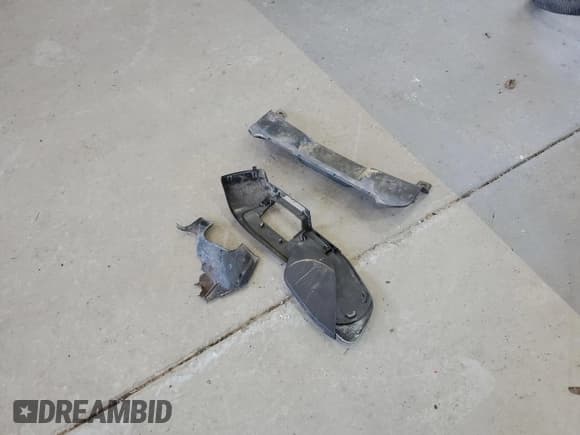 ✅ 2011 Chevrolet Traverse 1LT • VIN: 1GNKVGED7BJ186929 • Lot: 71256944. Wystawiony na Copart z przebiegiem 277 072 mil. Bezpłatny archiwum sprzedaży aukcyjnych z USA i szczegółowy raport historii pojazdu na DreamBid. Zdjęcie 13.