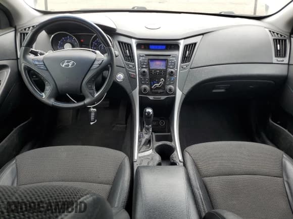 ✅ 2011 Hyundai Sonata SE • VIN: 5NPEC4ABXBH184891 • Lot: 67240255. Wystawiony na Copart z przebiegiem 102 668 mil. Bezpłatny archiwum sprzedaży aukcyjnych z USA i szczegółowy raport historii pojazdu na DreamBid. Zdjęcie 8.