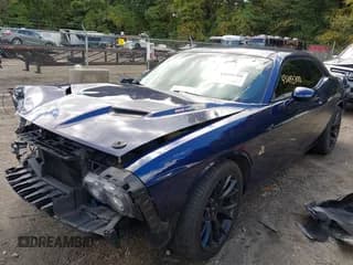 ✅ 2015 Dodge Challenger R/T Scat Pack Shaker • VIN: 2C3CDZFJ2FH716137 • Lot: 43293700. Wystawiony na IAAI z przebiegiem 64 689 mil. Bezpłatny archiwum sprzedaży aukcyjnych z USA i szczegółowy raport historii pojazdu na DreamBid. Zdjęcie 2.