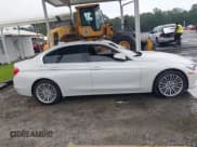 ✅ 2015 BMW 3 Series 328i • VIN: WBA3A5C59FF610240 • Lot: 43061305. Wystawiony na IAAI z przebiegiem 136 725 mil. Bezpłatny archiwum sprzedaży aukcyjnych z USA i szczegółowy raport historii pojazdu na DreamBid. Zdjęcie 13.