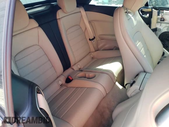 ✅ 2020 Mercedes-Benz C 300 • VIN: W1KWK8DB3LG003622 • Lot: 53113035. Wystawiony na Copart z przebiegiem 64 996 mil. Bezpłatny archiwum sprzedaży aukcyjnych z USA i szczegółowy raport historii pojazdu na DreamBid. Zdjęcie 10.