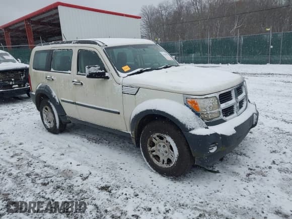 ✅ 2008 Dodge Nitro SXT • VIN: 1D8GU28K48W250727 • Lot: 43644674. Wystawiony na IAAI z przebiegiem 183 243 mil. Bezpłatny archiwum sprzedaży aukcyjnych z USA i szczegółowy raport historii pojazdu na DreamBid. Zdjęcie 1.