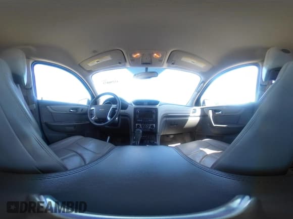 ✅ 2015 Chevrolet Traverse LT • VIN: 1GNKVHKD1FJ378329 • Lot: 43296873. Wystawiony na IAAI z przebiegiem 192 273 mil. Bezpłatny archiwum sprzedaży aukcyjnych z USA i szczegółowy raport historii pojazdu na DreamBid. Zdjęcie 18.