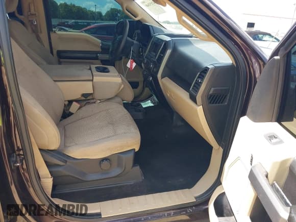 ✅ 2018 Ford F-150 XLT • VIN: 1FTEW1C54JKE78865 • Lot: 42651840. Listed on IAAI with 190,895 mi. Free auction sales archive from the USA and detailed vehicle history report at DreamBid. Image 5.