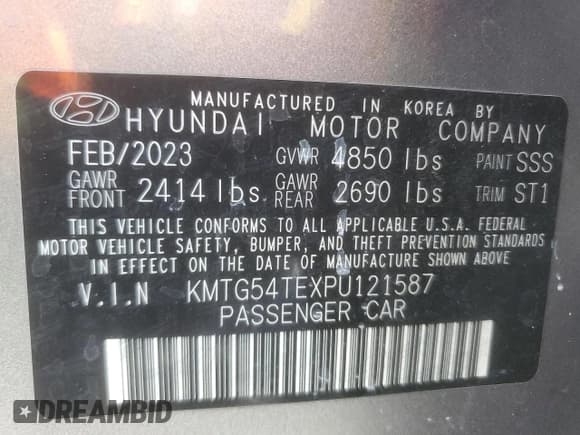 ✅ 2023 Genesis G70 3.3T • VIN: KMTG54TEXPU121587 • Lot: 90461925. Listed on Copart with 20,297 mi. Free auction sales archive from the USA and detailed vehicle history report at DreamBid. Image 13.