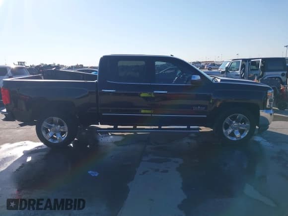 ✅ 2017 Chevrolet Silverado 1500 LTZ • VIN: 3GCPCSEC1HG392840 • Лот: 43414271. Опубликован ранее на IAAI с пробегом 112 655 миль. Бесплатный доступ к архиву аукционных продаж из США и подробный отчёт об истории автомобиля на DreamBid. Изображение 13.