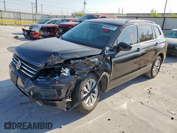 ✅ 2020 Volkswagen Tiguan S • VIN: 3VV1B7AX2LM020434 • Lot: 80468215. Listed on Copart with 146,300 mi. Free auction sales archive from the USA and detailed vehicle history report at DreamBid. Image 1.