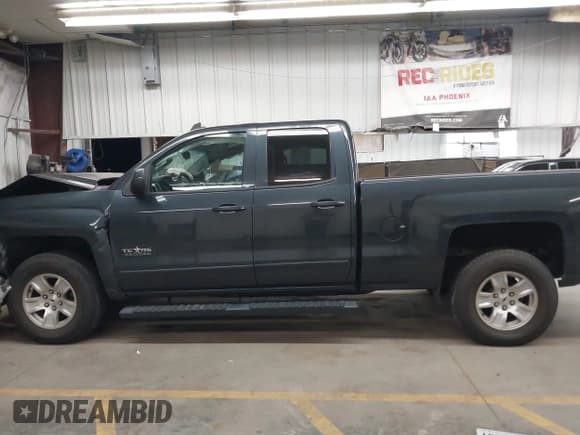 ✅ 2018 Chevrolet Silverado 1500 LT • VIN: 1GCRCREH6JZ161354 • Лот: 43473407. Опубликован ранее на IAAI с пробегом 124 840 миль. Бесплатный доступ к архиву аукционных продаж из США и подробный отчёт об истории автомобиля на DreamBid. Изображение 14.