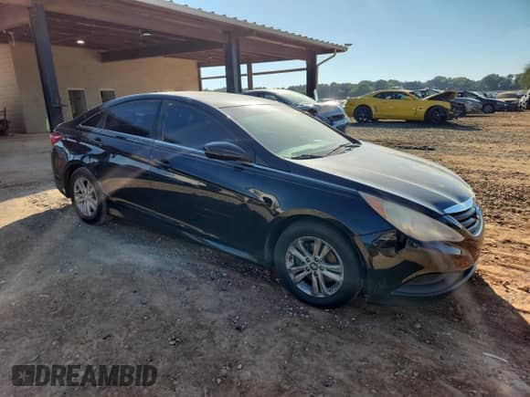 2014 Hyundai Sonata GLS with VIN 5NPEB4AC7EH883752, listed as a Copart auction lot 82218175 with 184,704 mi miles and Clean title. Bid and sale history available at DreamBid. Image 4.
