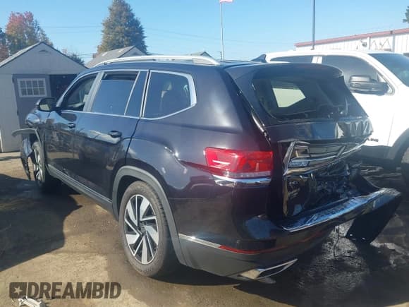 ✅ 2024 Volkswagen Atlas SEL • VIN: 1V2BR2CA6RC517277 • Lot: 40728099. Listed on IAAI with 15,327 mi. Free auction sales archive from the USA and detailed vehicle history report at DreamBid. Image 15.
