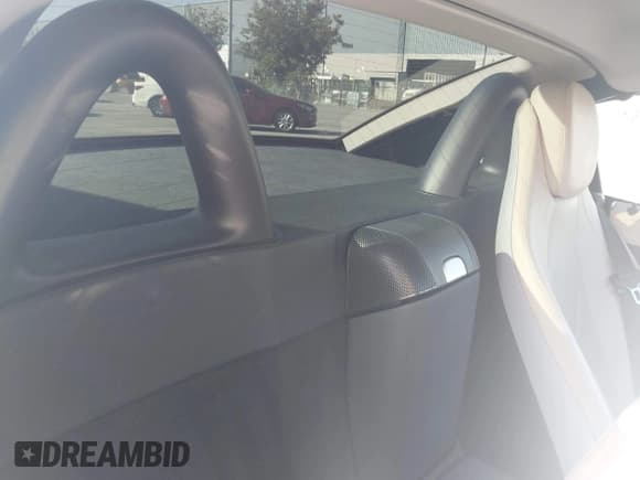 ✅ 2005 Mercedes-Benz SLK 230/320 • VIN: WDBWK56F85F051357 • Lot: 42298379. Listed on IAAI with 50,038 mi. Free auction sales archive from the USA and detailed vehicle history report at DreamBid. Image 8.