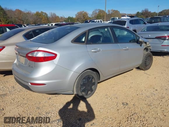 ✅ 2016 Ford Fiesta S • VIN: 3FADP4AJ1GM118597 • Lot: 43696230. Listed on IAAI with 159,069 mi. Free auction sales archive from the USA and detailed vehicle history report at DreamBid. Image 4.