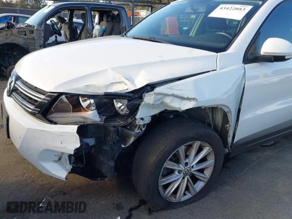 ✅ 2018 Volkswagen Tiguan • VIN: WVGAV7AX6JK001326 • Лот: 43422883. Опубликован ранее на IAAI с пробегом 91 695 миль. Бесплатный доступ к архиву аукционных продаж из США и подробный отчёт об истории автомобиля на DreamBid. Изображение 6.