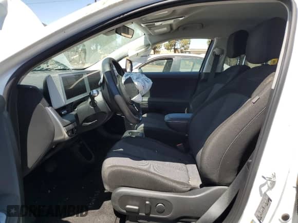 ✅ 2024 Hyundai Ioniq 5 SE Standard Range • VIN: KM8KM4DB3RU269806 • Lot: 63148845. Wystawiony na Copart z przebiegiem 17 941 mil. Bezpłatny archiwum sprzedaży aukcyjnych z USA i szczegółowy raport historii pojazdu na DreamBid. Zdjęcie 7.